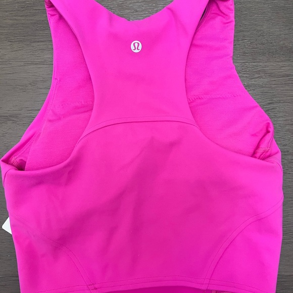 Lululemon - Picture 3 of 3